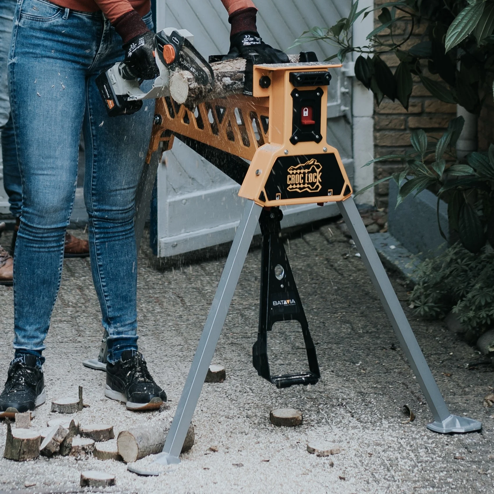 Profesionální pracovní stůl, stavební koza, upínací systém CROC LOCK, upínací síla 1000kg, nosnost 250kg BATAVIA