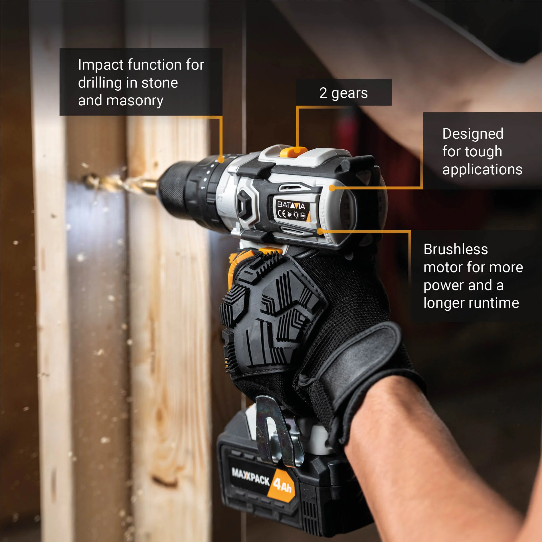 Aku bezdrátová vrtačka s příklepem a příslušenstvím, bezuhlíkový motor, 18V Li-Ion, včetně 2Ah baterie a nabíječky, bateriová platforma MAXXPACK BATAVIA