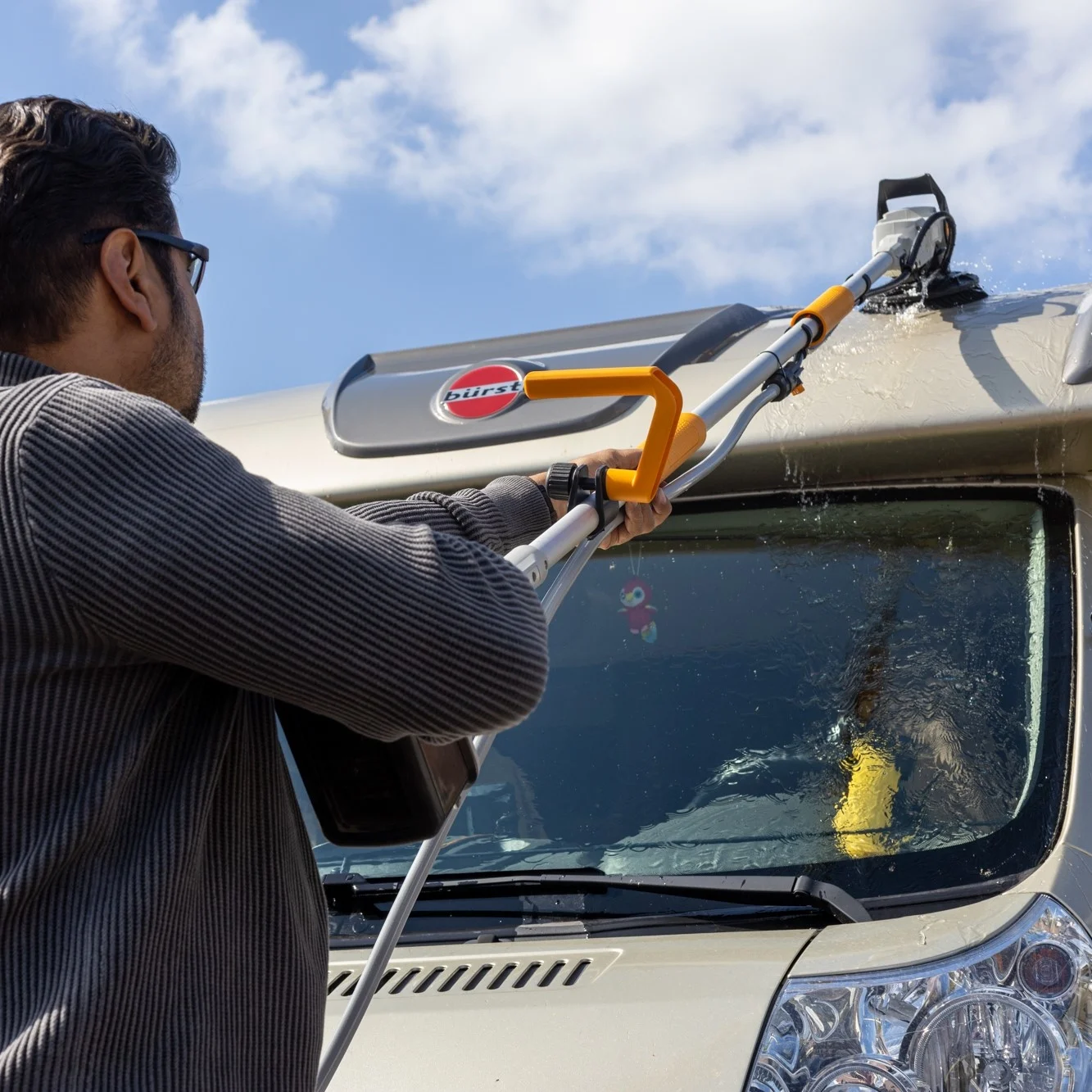 Prodlužovací násada s rukojetí délka 80 cm pro AKU rotační čistící kartáč TWIN BRUSH BATAVIA