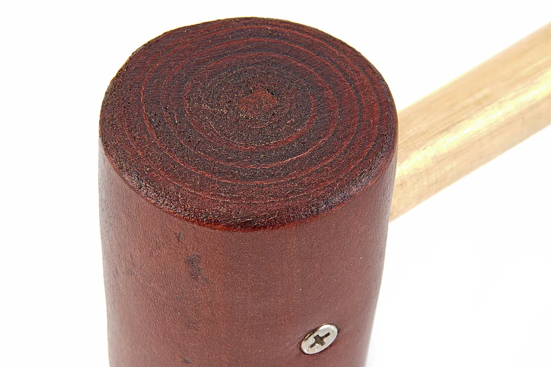 Kožené kladívko z lisované buvolí kůže 50 mm, 220 g