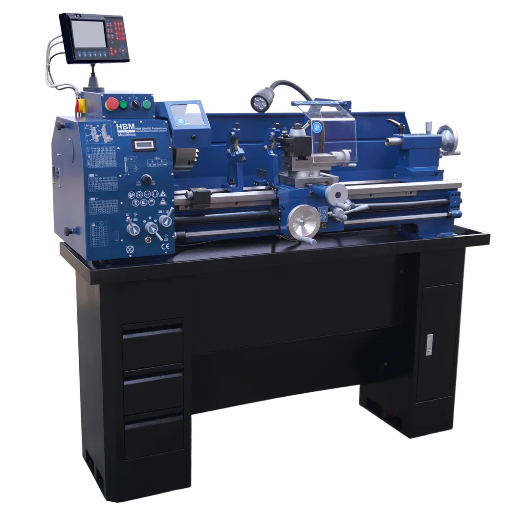 HBM 320 x  900 Norton DRO, soustruh na kov s podstavcem, vario otáčky řízené invertorem, převodovka posuvů, optické digitální odměřování s LCD, plně vybavený, 1.5 kW