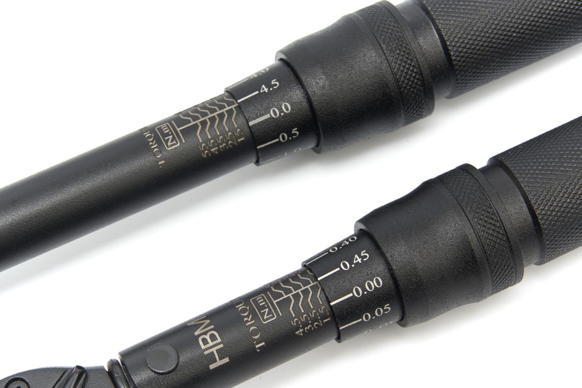 Sada momentových klíčů, 1/4" (1 - 5 Nm) a 3/8" (10 - 60 Nm), 55 dílů