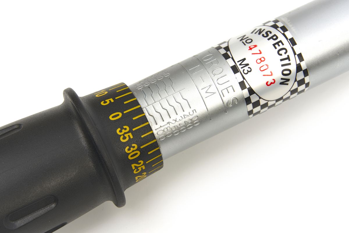 Profesionální momentový klíč 3/4", rozsah 100-500 Nm