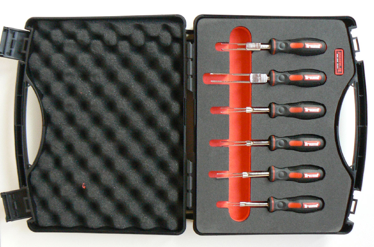 Vypichováky na elektrické konektory VW, Audi, Škoda, sada 6 dílů, Triumf