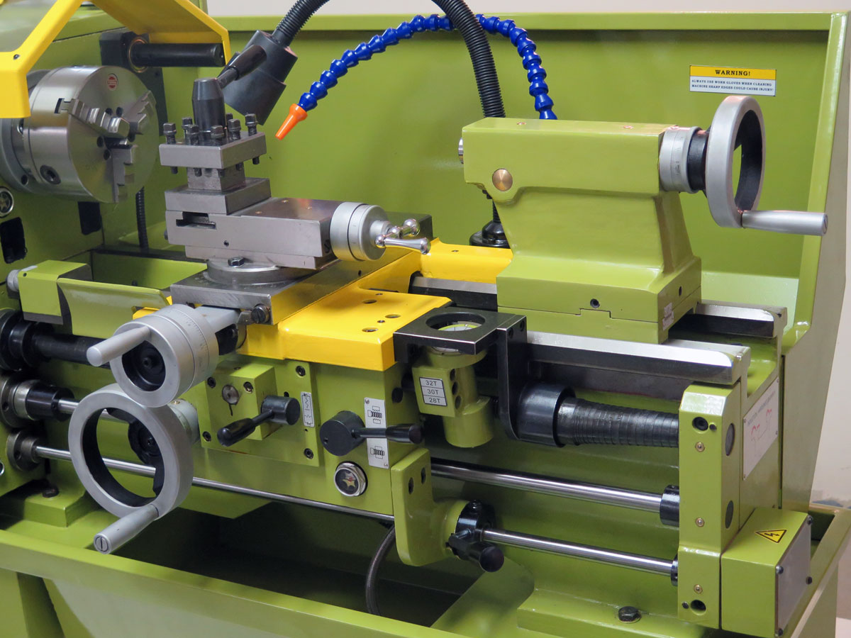 Warco GH1330, klasický hrotový soustruh na kov s převodovkou, 400V - 700 kg