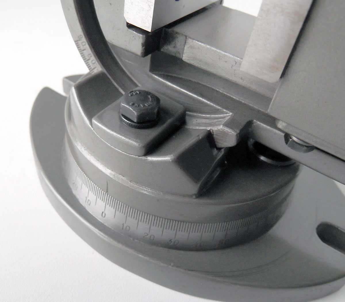 Strojní svěrák výklopný s otočnou základnou - šířka čelistí 50 mm, 3.4 kg, Warco