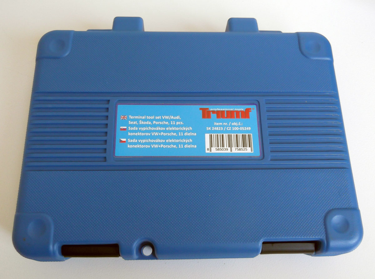 Vypichováky elektrických konektorů koncernových vozů VW a Porsche, Triumf