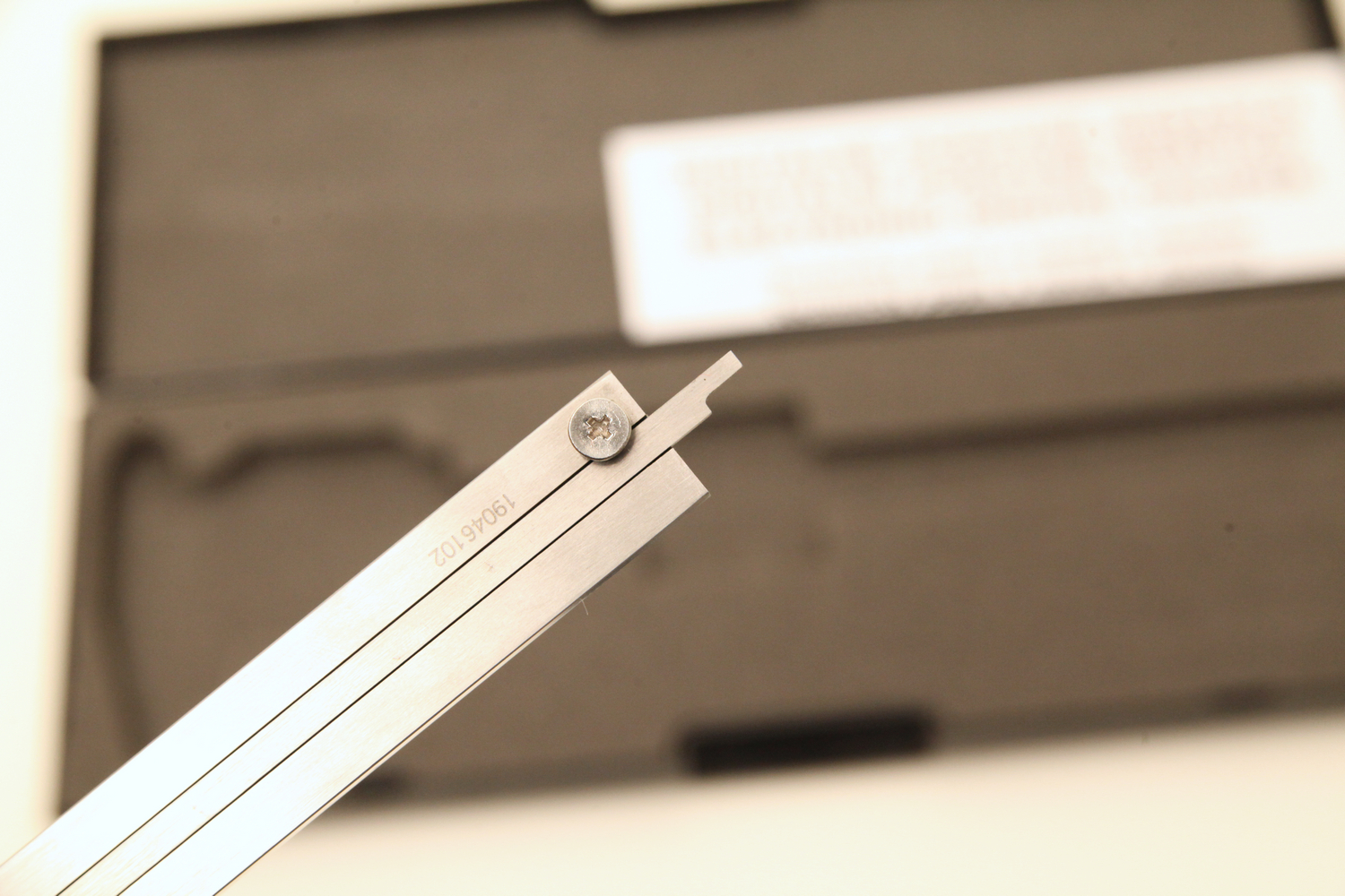 Posuvné měřítko digitální 200 mm - DIN 862, nový model, KM