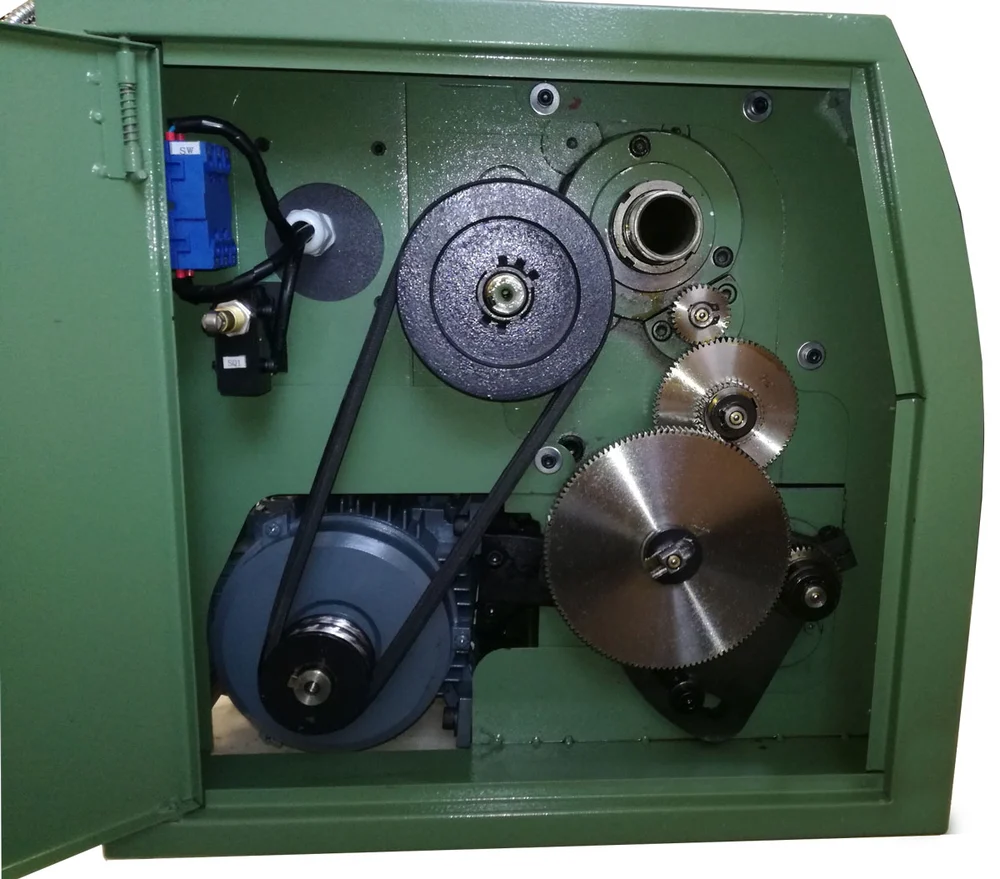 Warco GH 600 - DRO, hrotový soustruh s převodovkou, digitálním odměřování 2-osy a podstavcem, 280 kg