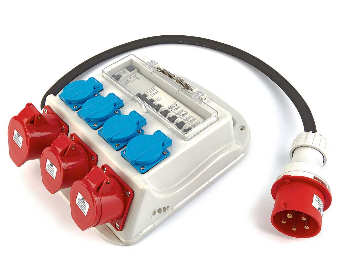 Profesionální distribuční blok 3 x 400 V a 4 x 230 V