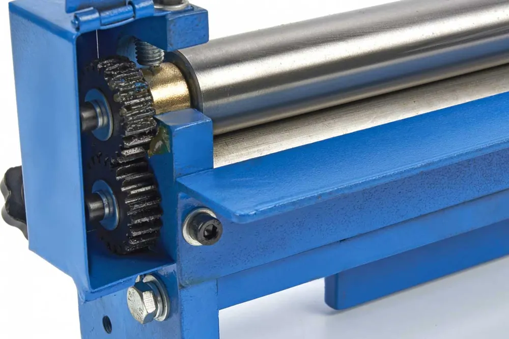 Ruční průmyslová zakružovačka-stáčečka plechu, 300 x 2.5 mm, vhodná též pro upnutí do svěráku, 15 kg