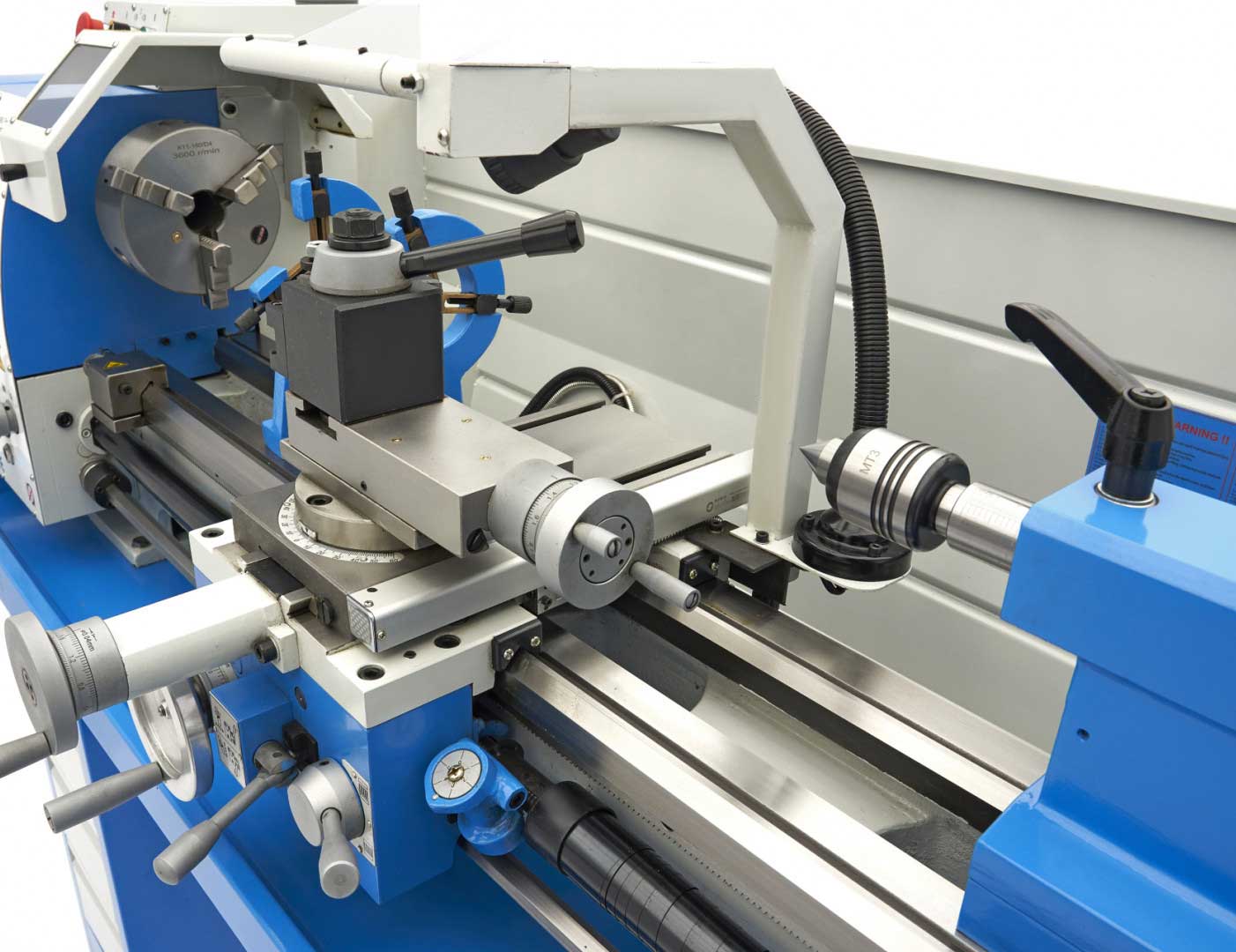 HBM 320V Norton DRO, soustruh na kov s podstavcem, vario otáčky řízené invertorem, převodovka posuvů, optické digitální odměřování s LCD, plně vybavený, 1.5 kW