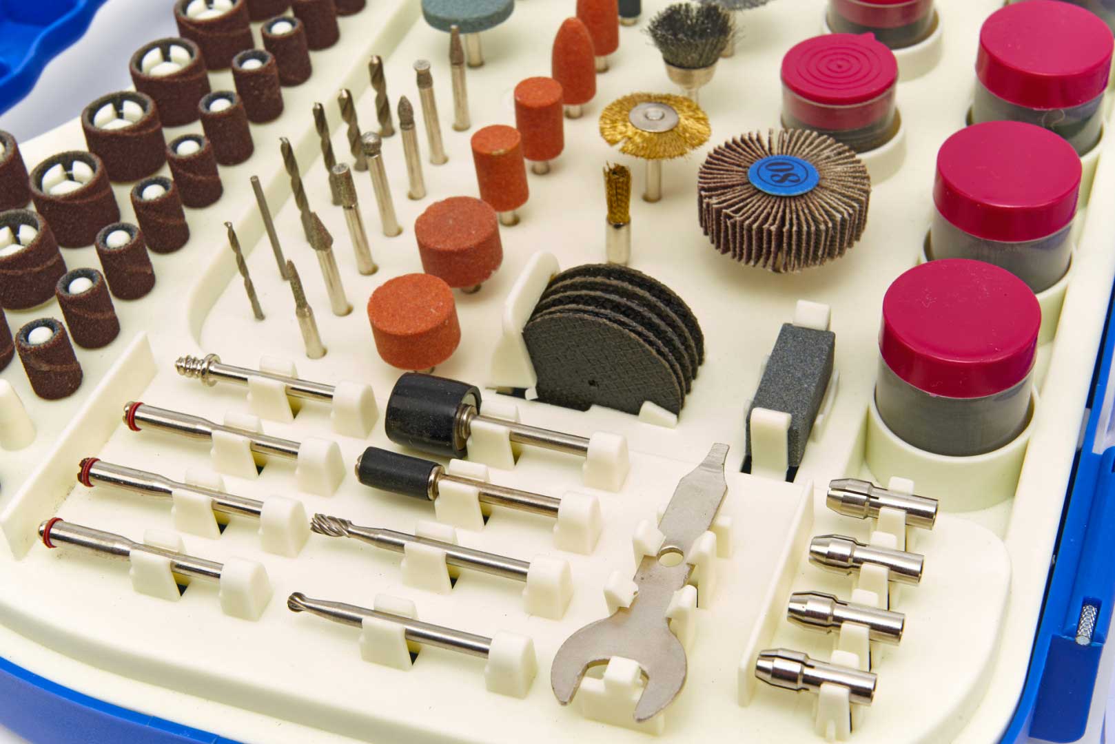 245 dílná sada brusných a leštících tělísek se stopkou 3 mm