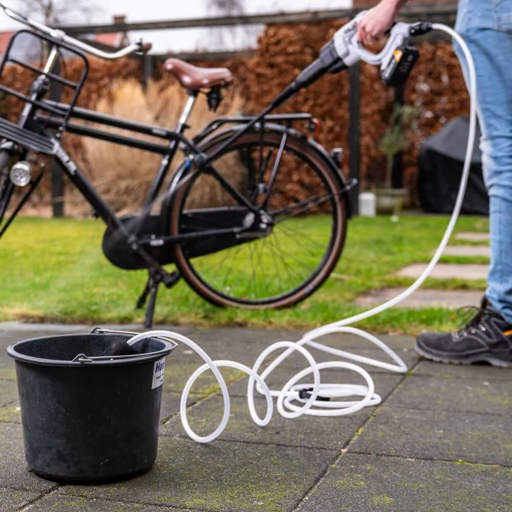 Aku vapka, bezdrátový, tlakový čistič včetně čerpadla, filtru, plováku a 6m hadice. 22 bar, 120 l./hod. Bez baterie a nabíječky. MAXXPACK BATAVIA 7064735