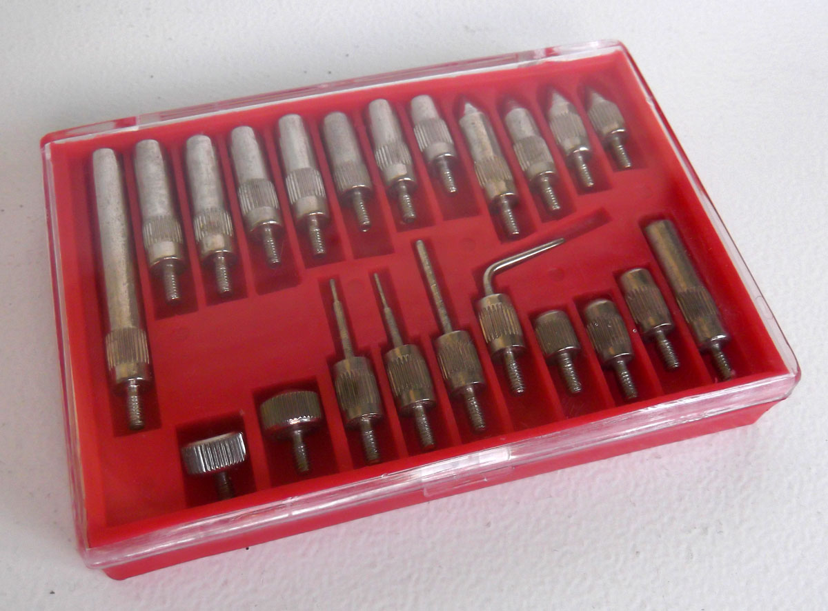 Náhradní výměnné doteky k úchylkoměrům M 2,5 mm, KM