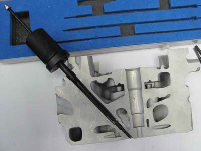 Sada na vytahování zalomených špiček žhavičů M10x1.25, Triumf