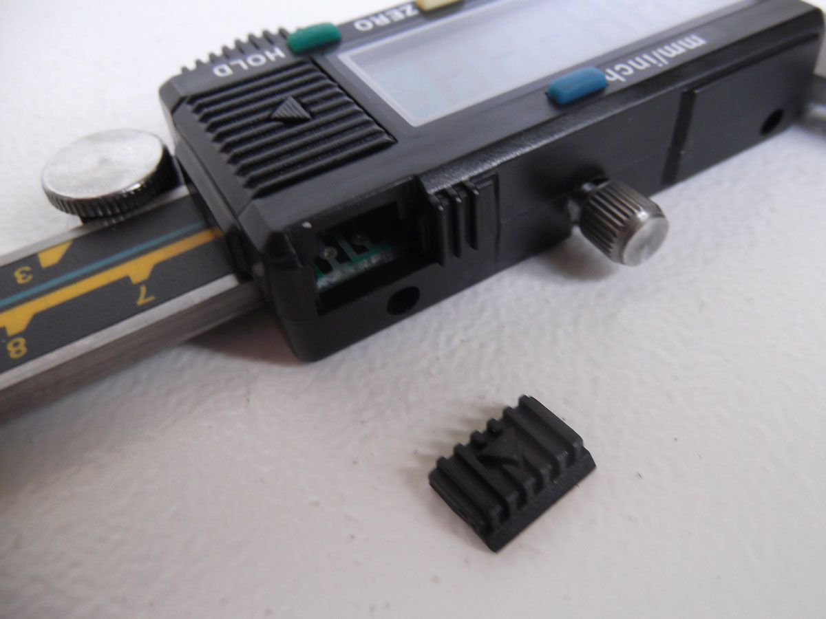 Posuvné měřítko digitální 150 mm - DIN 862, metrické i palcové, mnoho funkcí, KM