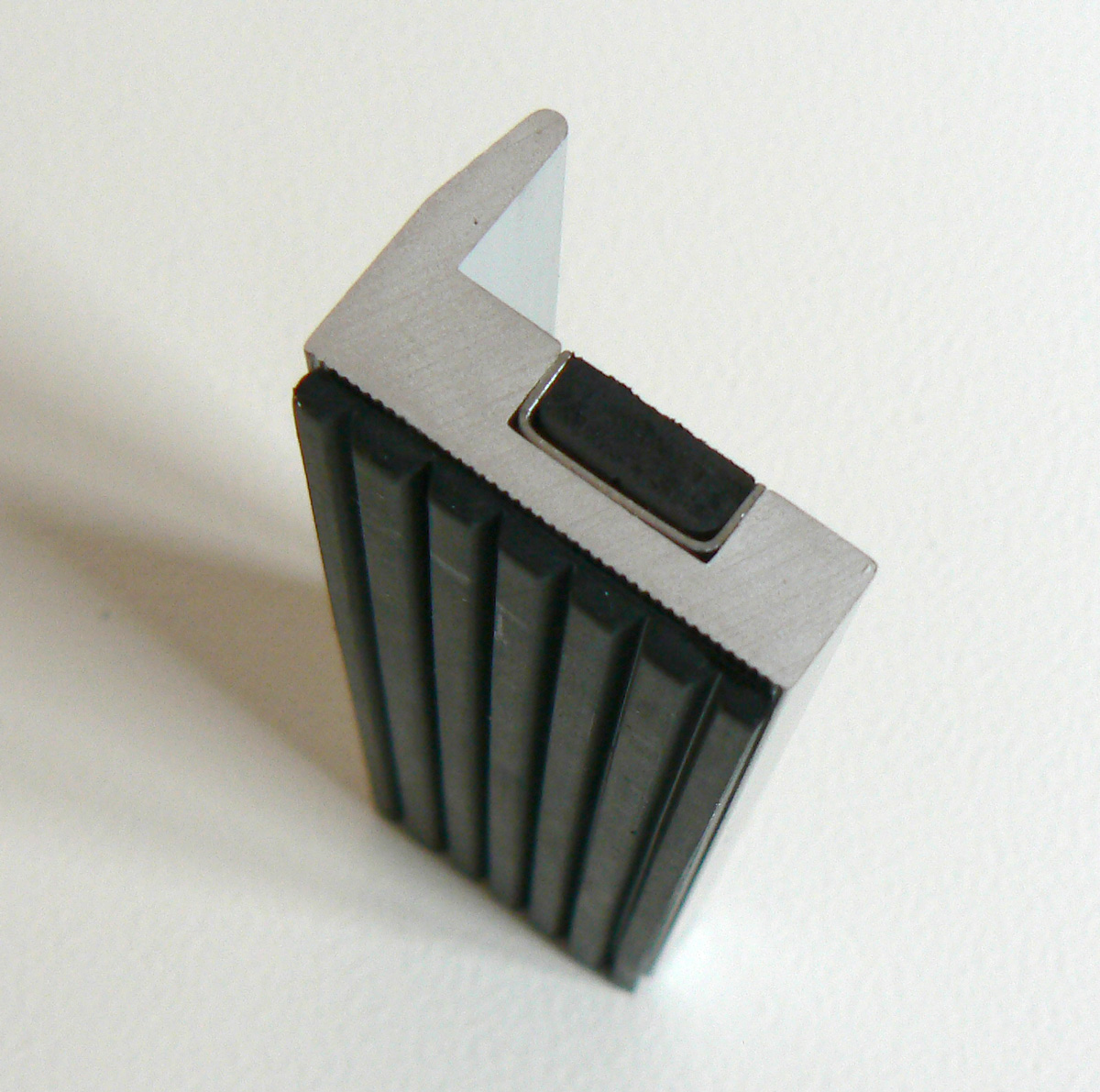 Ochranné hliníkové čelisti do svěráku 150 mm s gumou a magnetem, Condor Werkzeug