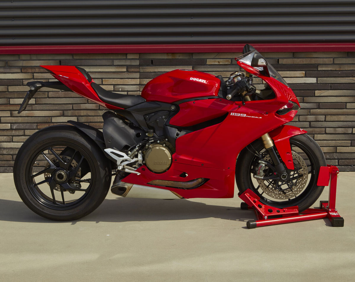 Motocyklový protipojezdový stojan pro uchycení přední pneumatiky, Model 1, černý