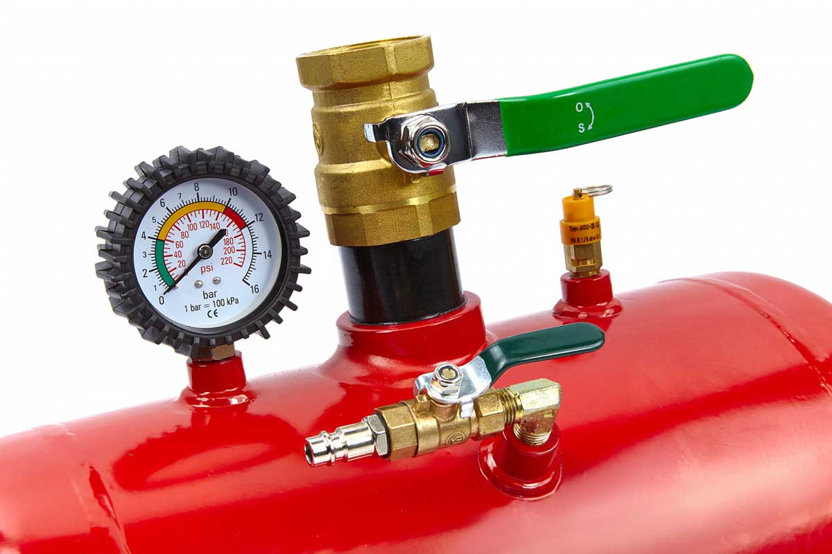 Airbooster - tlakové dělo 18l na plnění pneumatik 8 barů