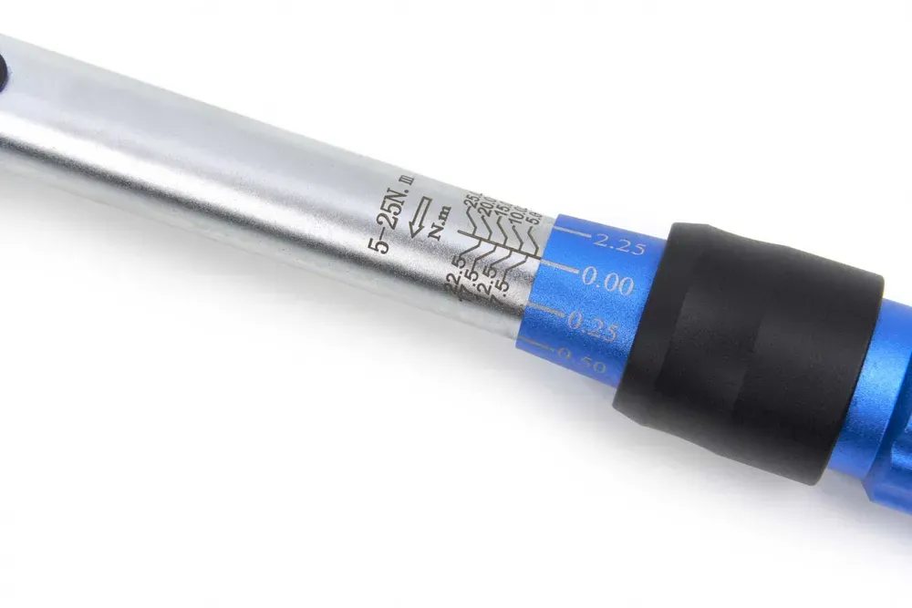 Profesionální momentové klíče 1/4", 3/8", 1/2" s rozsahem 5 - 330 Nm, obousměrné, certifkát přesnosti, sada 3 ks