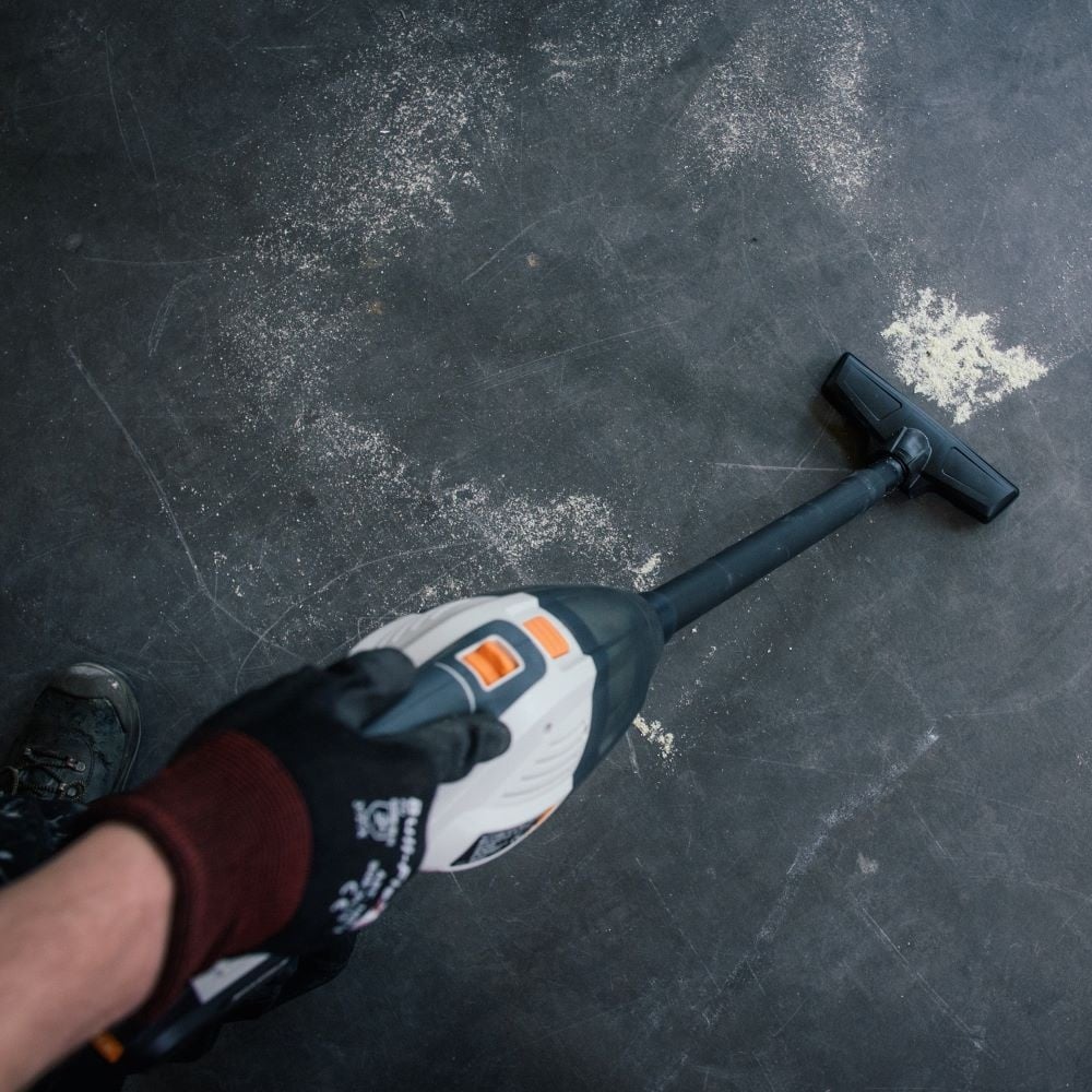 AKU bezdrátový, ruční vysavač 18V Li-Ion, sací výkon 4,1kPA, bez baterie a nabíječky, bateriová platforma MAXXPACK BATAVIA