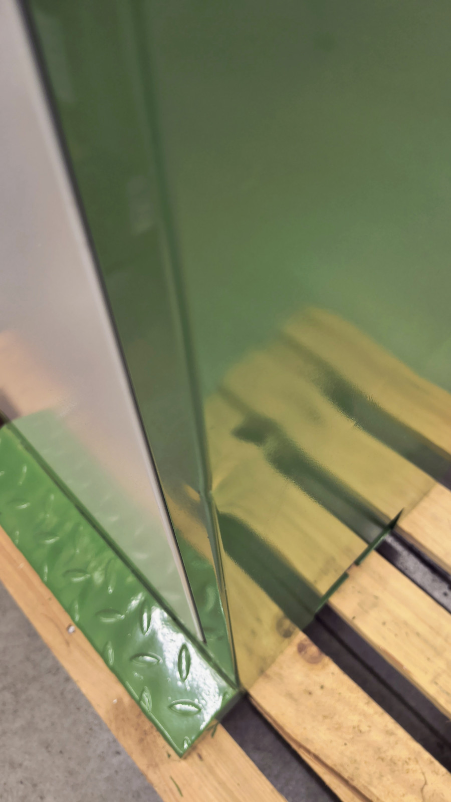 Podstavec s úložným prostorem pro frézku WM 14, Warco - lehce poškozený