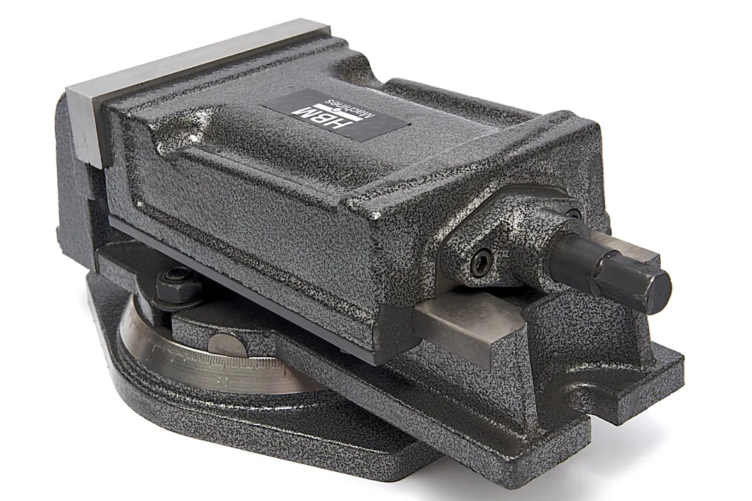 Litinový strojní svěrák 95 mm odnímatelnou otočnou základnou pro strojní obrábění