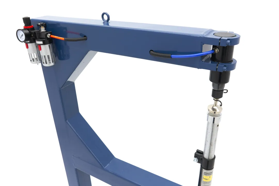 Pneumatické kladivo na tváření plechu Model 2, 70 kg