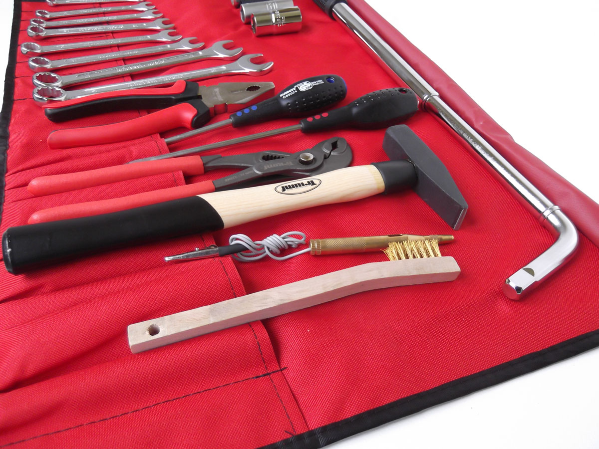 Sada nářadí do automobilu, Triumf