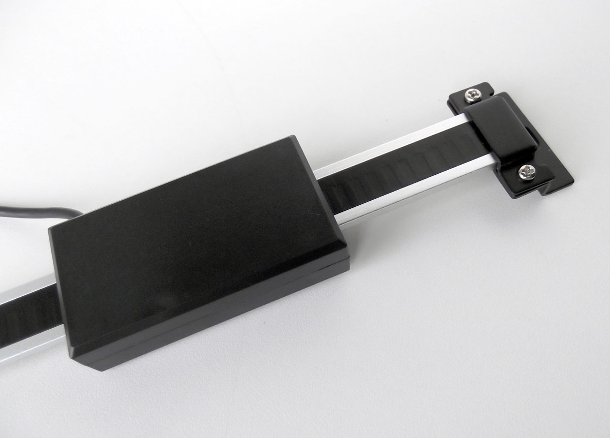 Digitální snímač polohy s připojenou magnetickou jednotkou - 575 mm, Warco