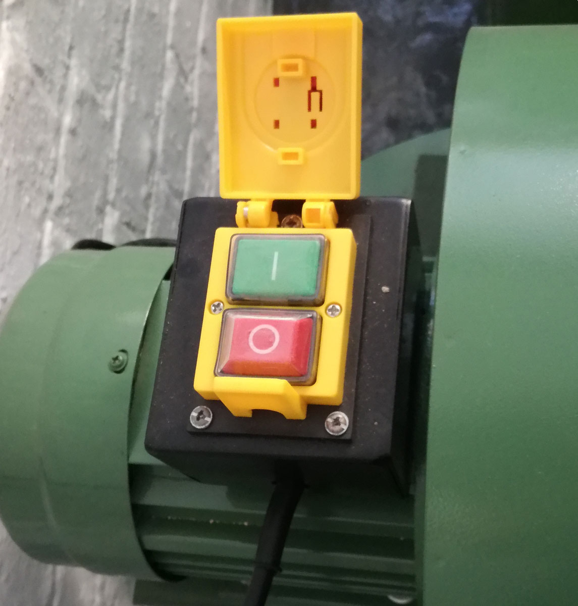 Robustní průmyslová bruska 10" se stojanem a odsáváním, 3 fáze - 55 kg, Warco