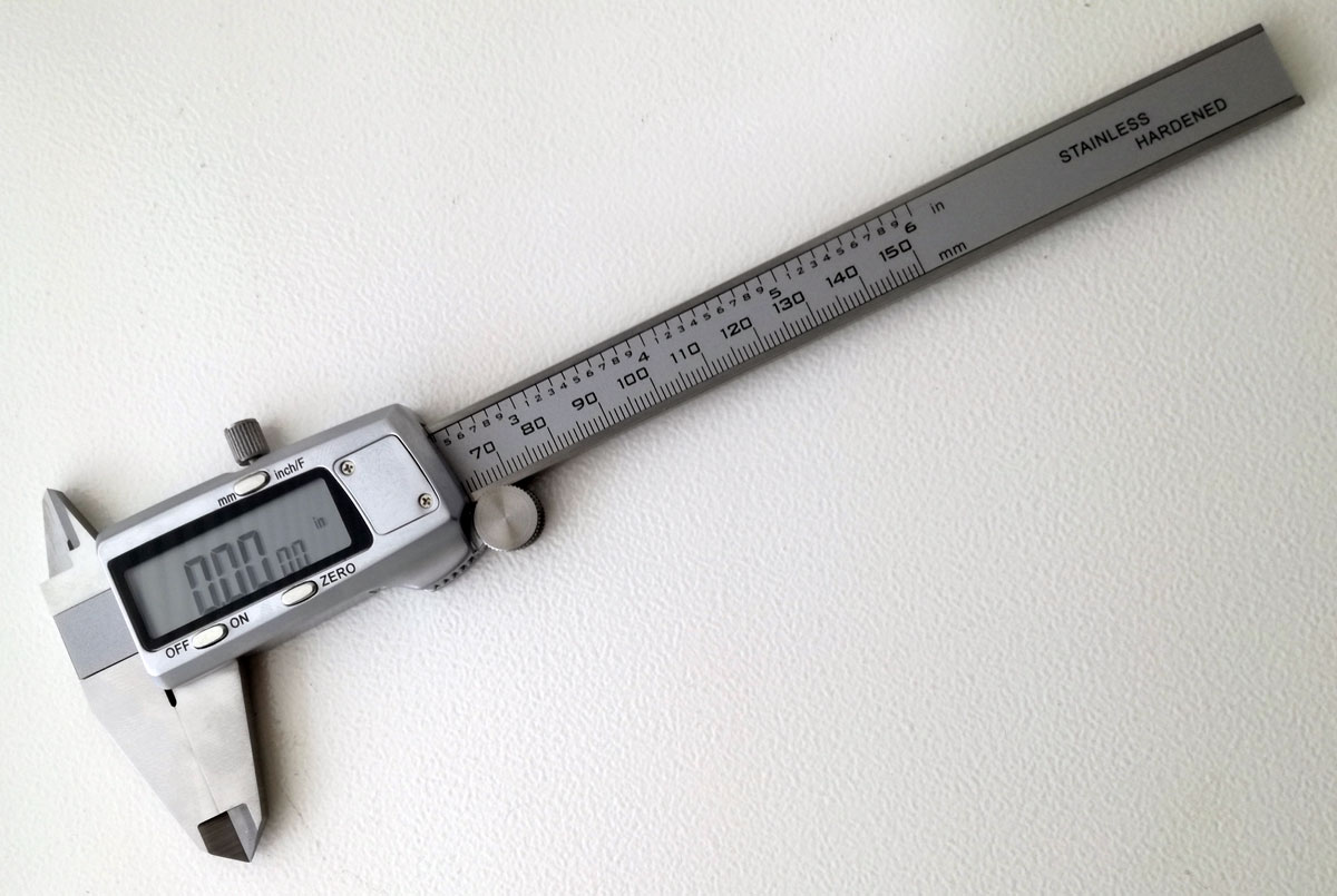 Měřítko posuvné digitální 150 mm, mm/inch, kovové tělo, palcové zlomky, Warco