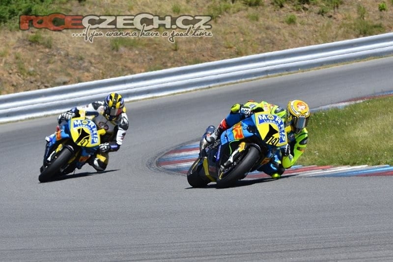 Morris Race 4TT 10W-40, olej pro 4-taktní závodní motocyklové motory, 1l