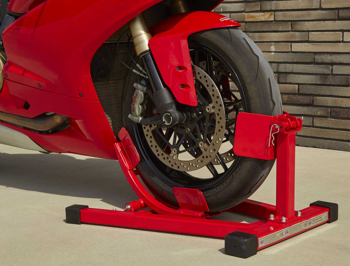 Motocyklový protipojezdový stojan pro uchycení přední pneumatiky - Model 2