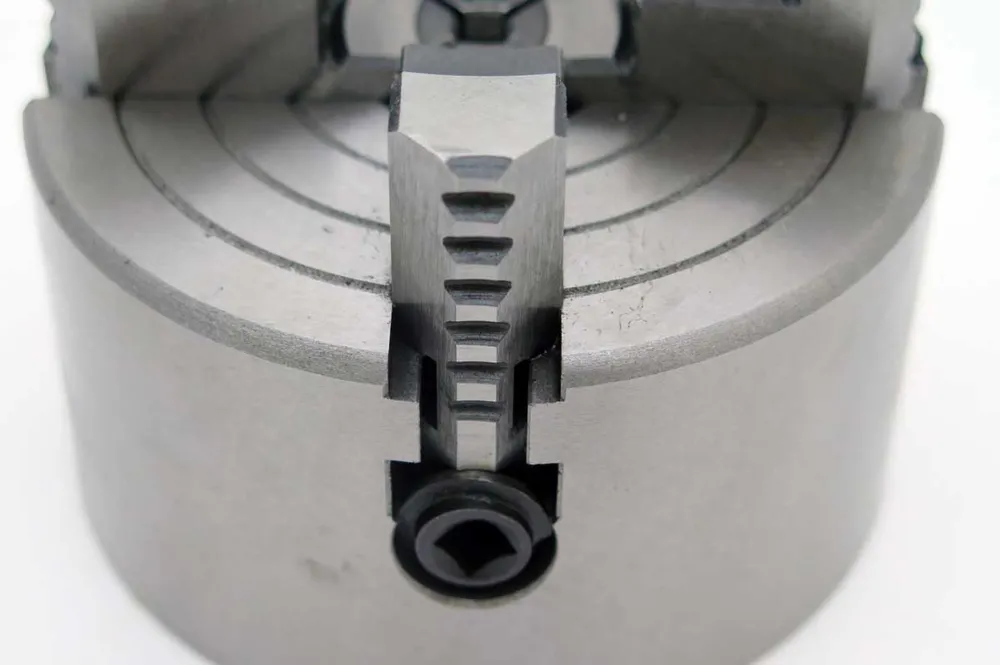 Nezávislé soustružnické sklíčidlo K72-100 mm, 4 čelisti, DIN 6350