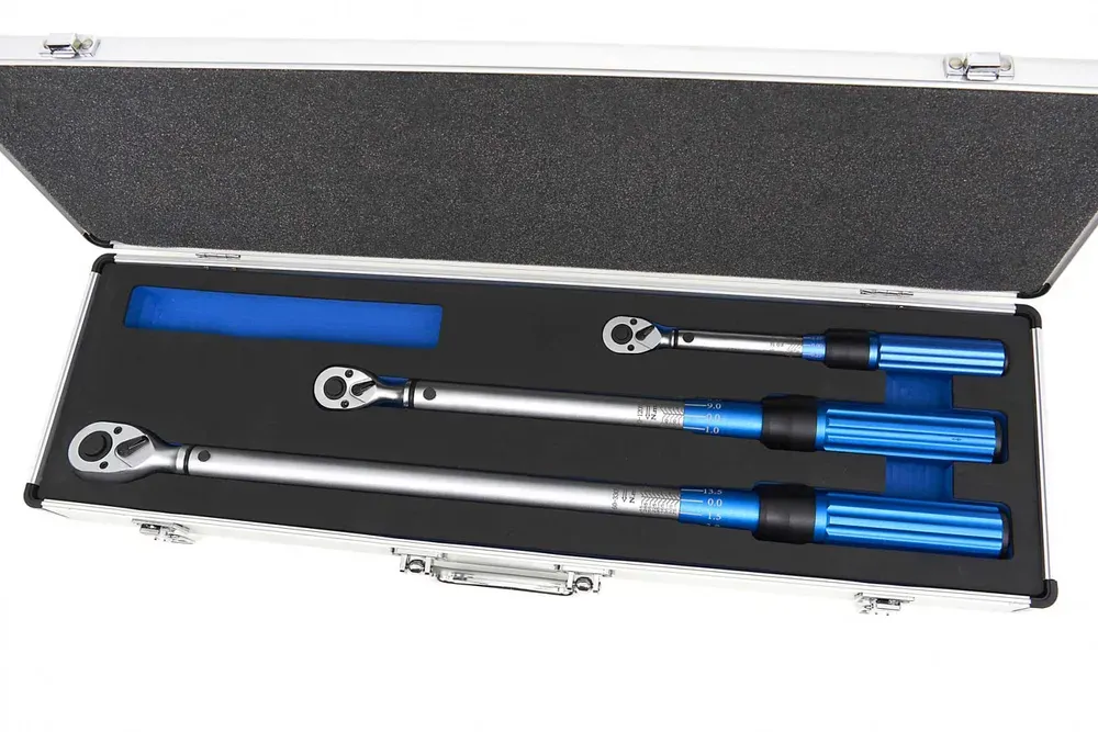 Profesionální momentové klíče 1/4", 3/8", 1/2" s rozsahem 5 - 330 Nm, obousměrné, certifkát přesnosti, sada 3 ks