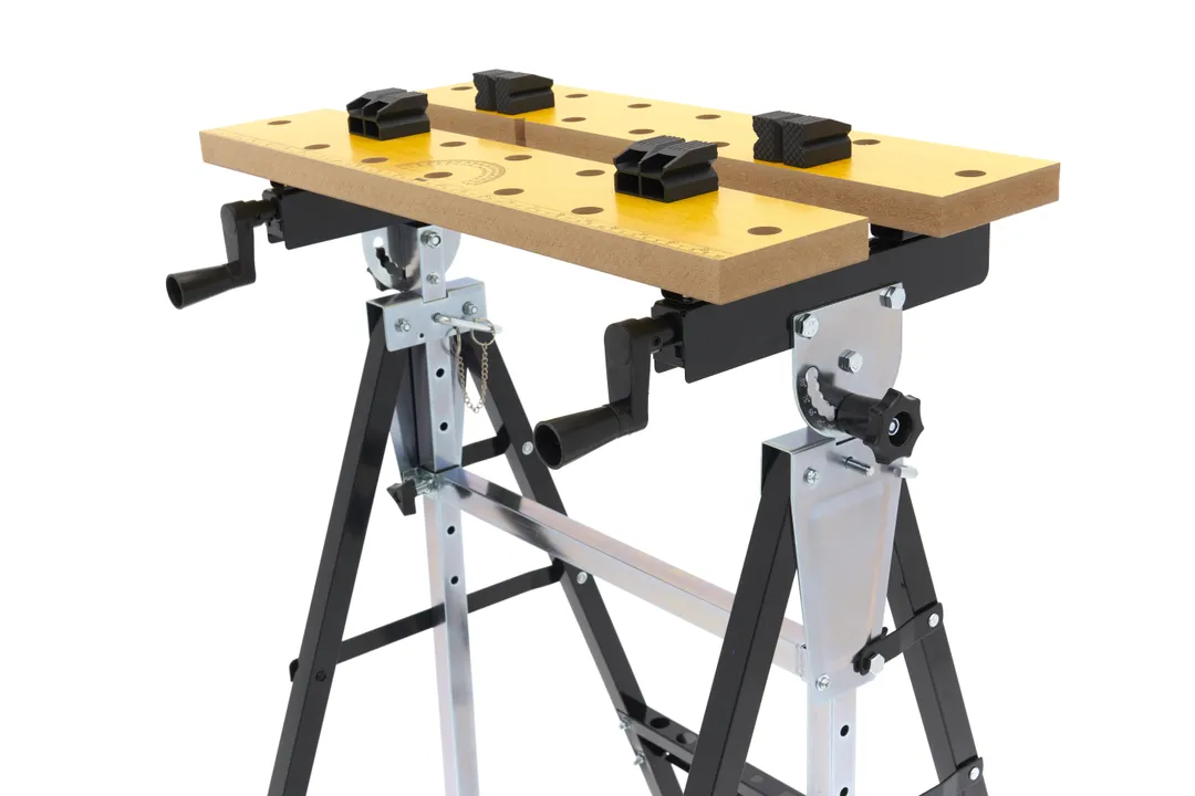 Přenosný pracovní stůl 605 x 640 mm, naklápěcí a výškově nastavitelný, nosnost až 150 kg