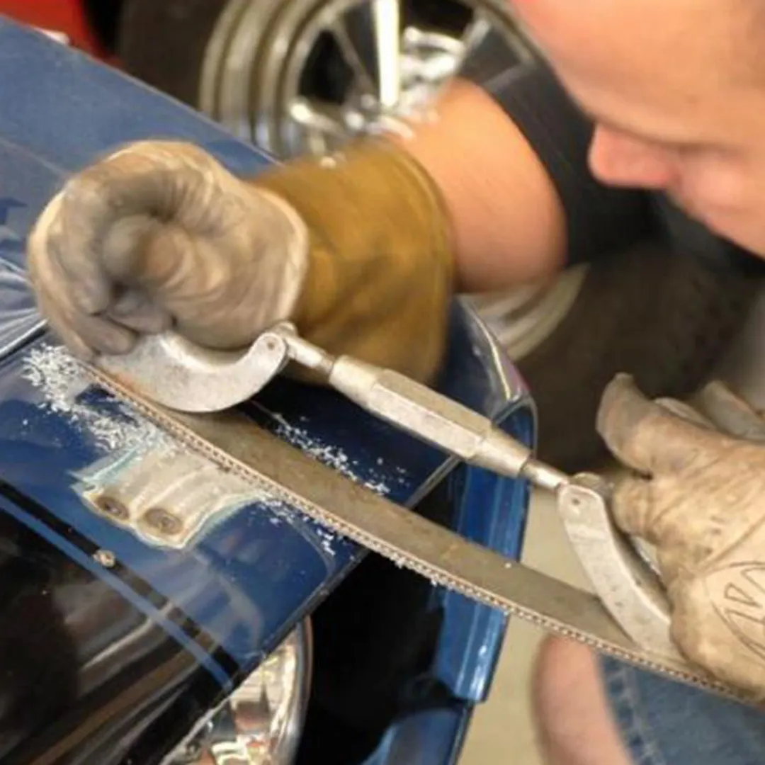 Profesionální karosářský pilník včetně 2 brusných listů