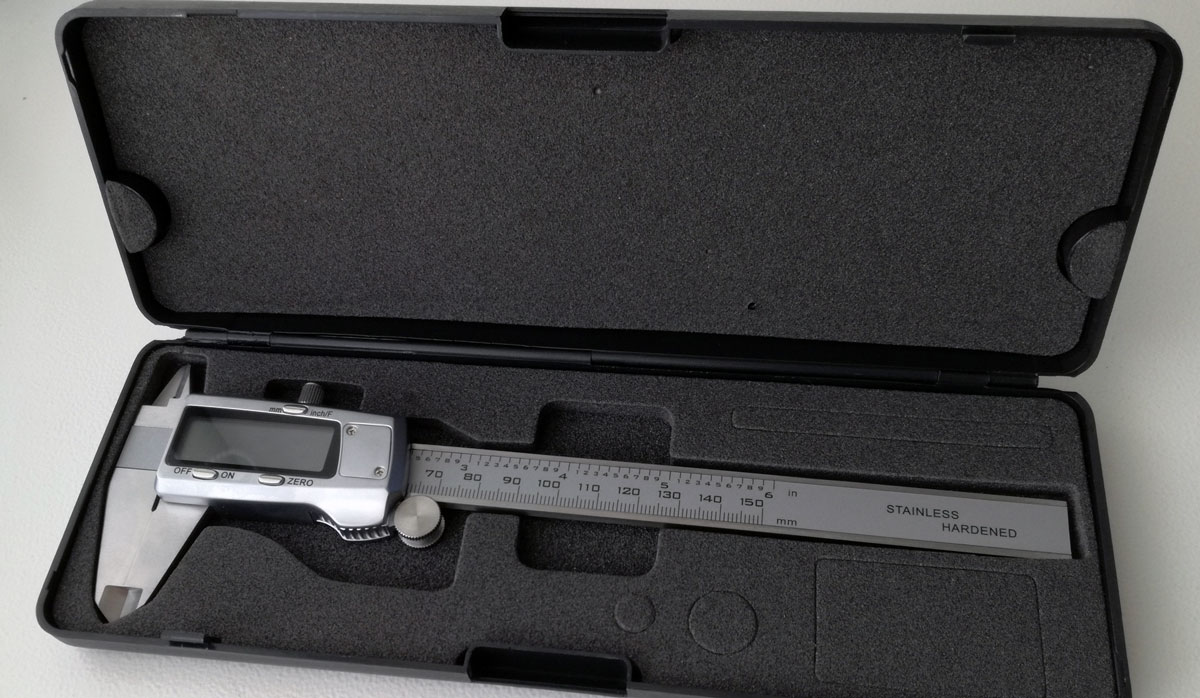 Měřítko posuvné digitální 150 mm, mm/inch, kovové tělo, palcové zlomky, Warco