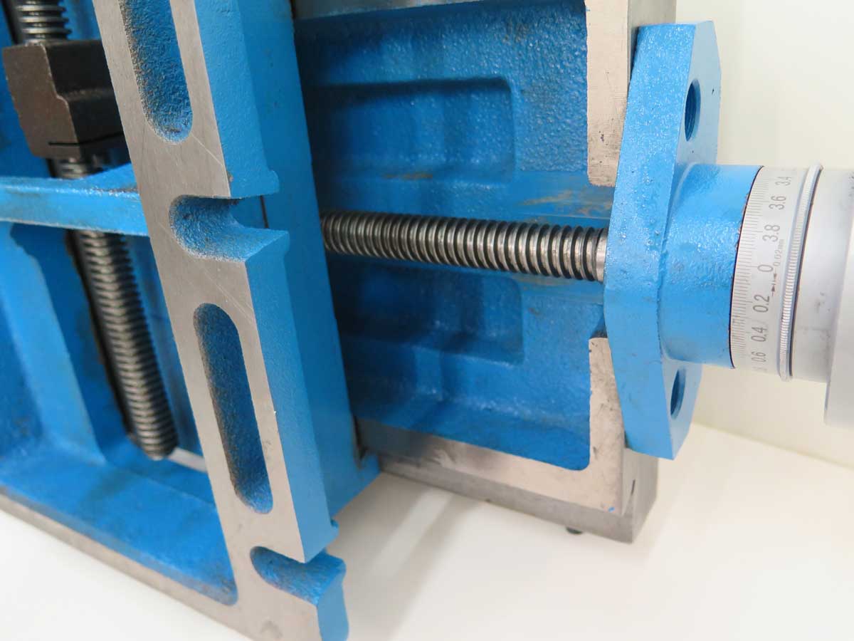 Křížový stůl 430 x 240 mm pro frézování nebo vrtání, 43 kg