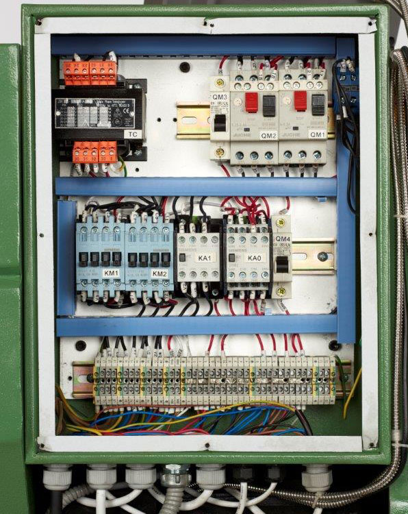 Warco GH1439, klasický hrotový soustruh na kov s převodovkou, 400V, 800 kg