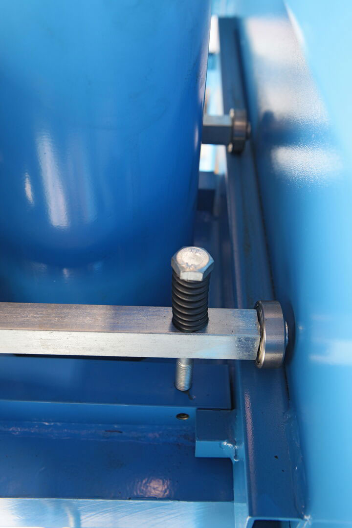 HBM 75t rámový dílenský hydraulicko-pneumatický lis, 425 kg