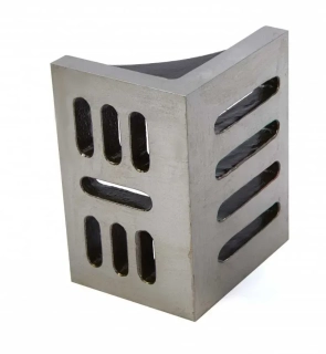 Vyztužená broušená litinová úhlová upínací deska, 155 x 128 x 115 mm