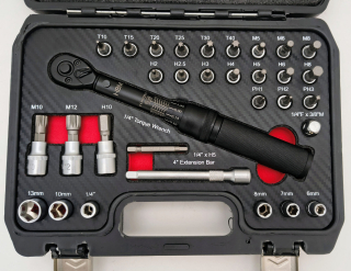 Profesionální klíč momentový 1/4“ s kalibračním protokolem, rozsah 2 - 20 Nm, sada bitů a nástavců, 32 dílů