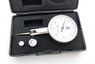 Odchylkoměr (úchylkoměr) číselníkový páčkový ČSN EN ISO 46325 - horizontální i vertikální uchycení, KM