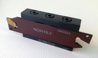 Soustružnický nůž s VBD upichovací, držák 10 mm, GTN 3, Warco